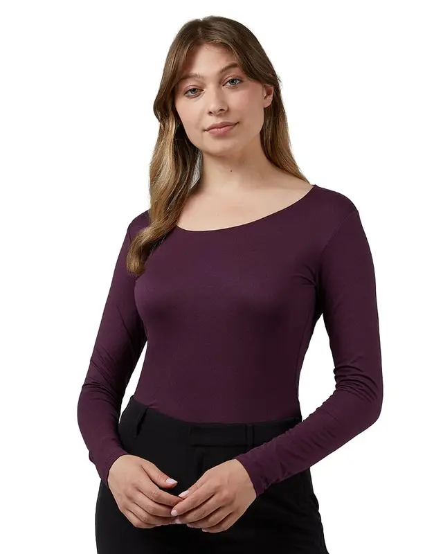 32 Degrees Women's Lightweight Baselayer Scoop Top | Form Fitting | Long Sleeve | 4-Way Stretch | Thermal, White, X-Small At Women's Clothing Store