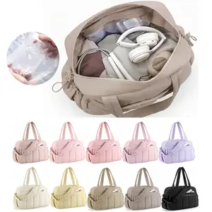 Large Capacity Gym Bag , Duffle Bag for Travel with Wet Pocket, Lightweight Carry on Weekender Duffel,  Multi-compartments Shoulder Bag,  Water Resistant Handbag