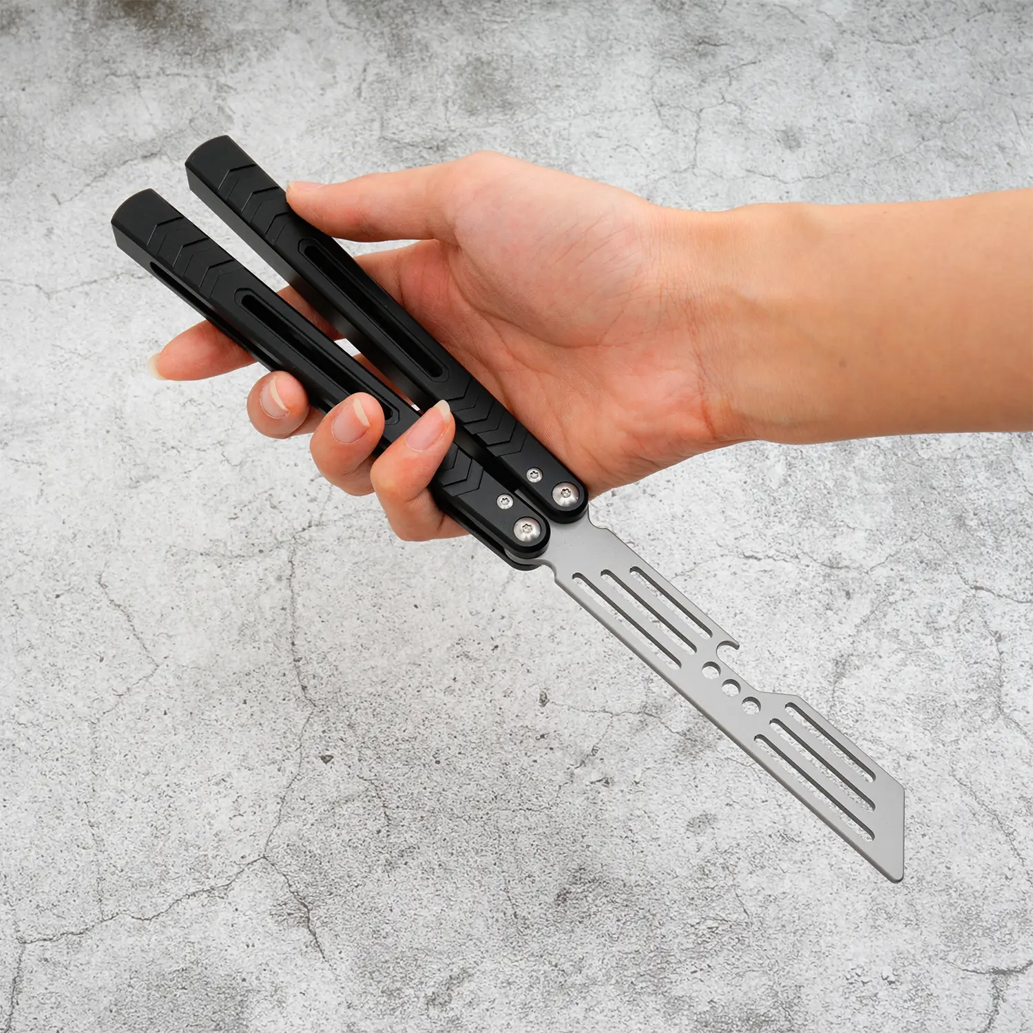 Balisong Flipper Tool, Aluminum Alloy Handle, Portable, Durable, Unique, Functional, Bottle Opener Function, Hand-Crank Skill Toy, Beginner Practice Toy, High-Quality Edc Metal Tool