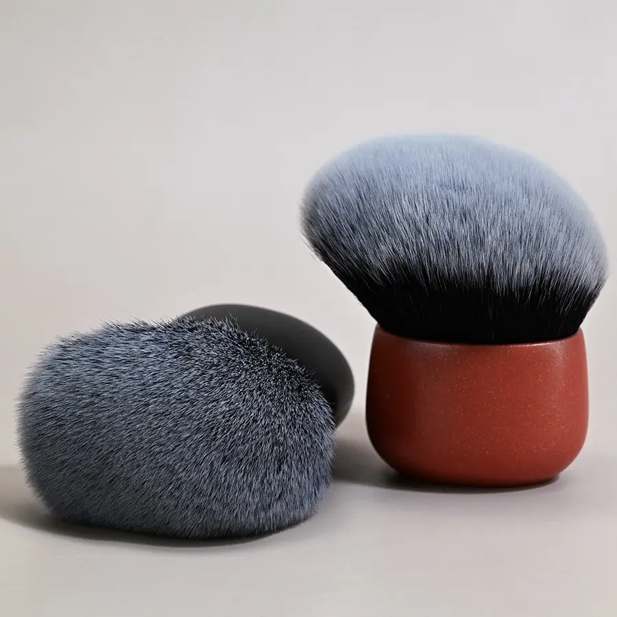Large Soft Dense Foundation Brush, Portable Mushroom Makeup Brush, Multifunctional Makeup Brush, Suitable for Liquid/cream/powder, Daily Use Blending Tool, Soft Bristles Brush