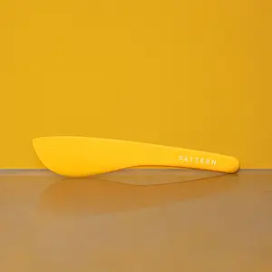 PATTERN Beauty Spoontula | No-Waste Hair Spatula for Masks, Gels & Curl Products