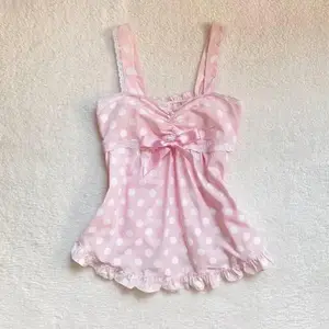 Women's sweet and cute fairy tale style Y2K casual slim fit crop top with polka dots, Kawaii bow lace, all paired with American Gothic cartoon top