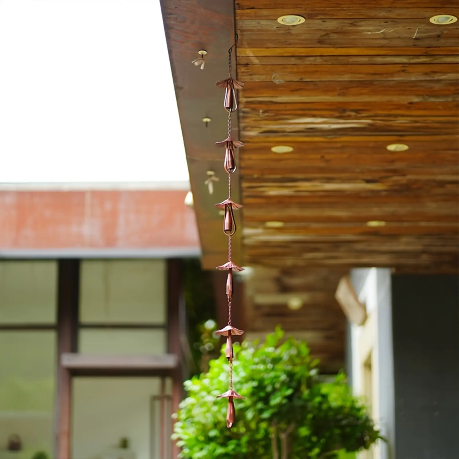 Hand Painted Metal Mushroom Rain Chain, Decorative Garden Rain Chime for Eaves, Rustic Outdoor Hanging Ornament for Villa Sunroom Patio, Colorful Fungus Shape with Gentle Bell Tones, Durable Weatherproof Iron Construction, Easy to Hang and Maintain ﻿