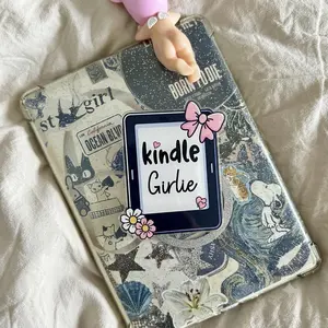 E-Reader Bookish Phone Grip Stand, Acrylic Phone Holder With Pink Bow and Flowers, Cute Literary Gift for Women, Teens, Teachers and Book Lovers