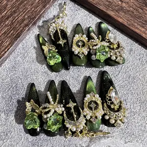 Green Golden Pearl Charms Luxury Press On Nail