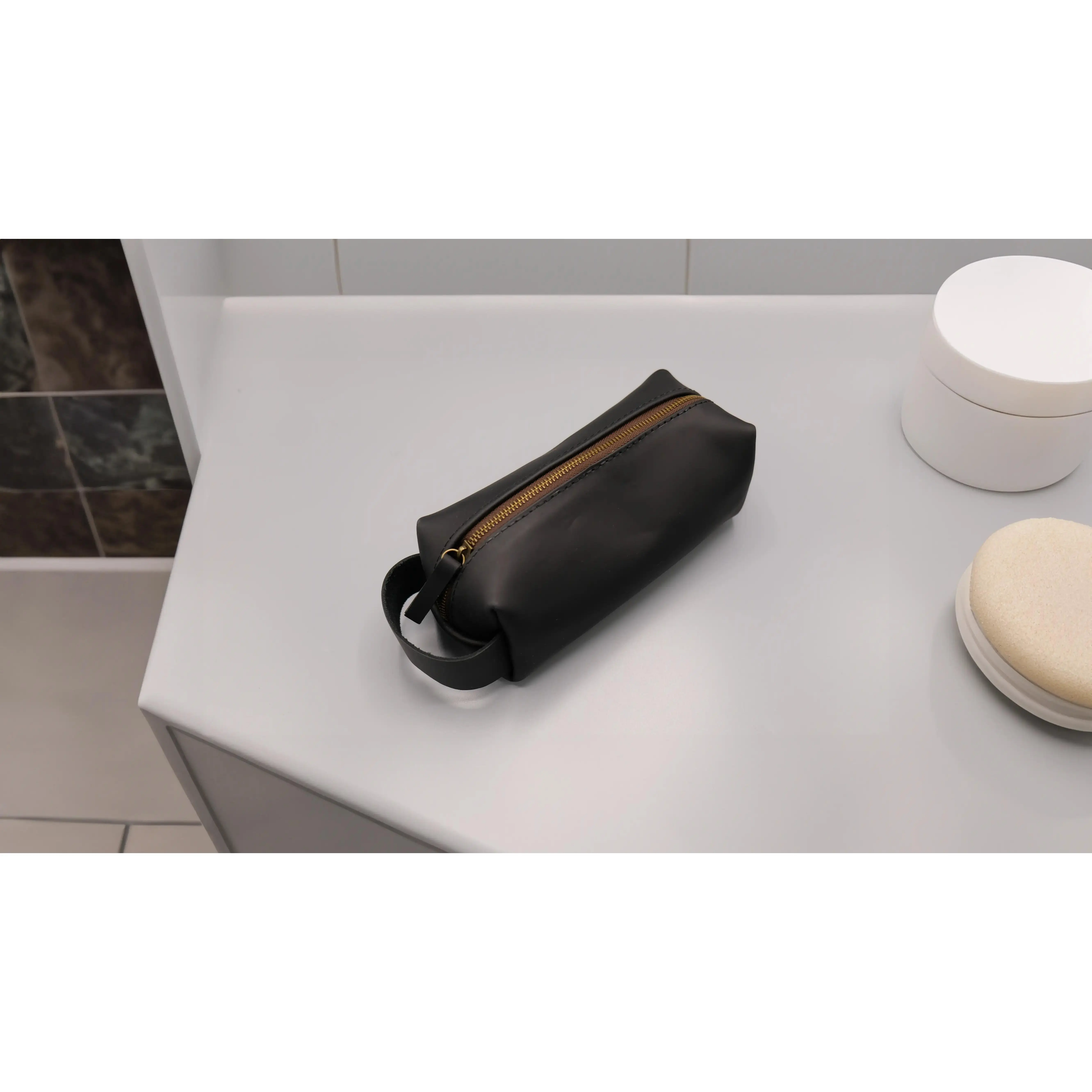 Kuncho - Luxury Leather Toiletry Bag