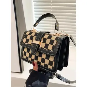 Women's Plaid Crossbody Bag – Chic Checkerboard Shoulder Purse, Fashion Must-Have Handbag with Adjustable Strap for Stylish Looks