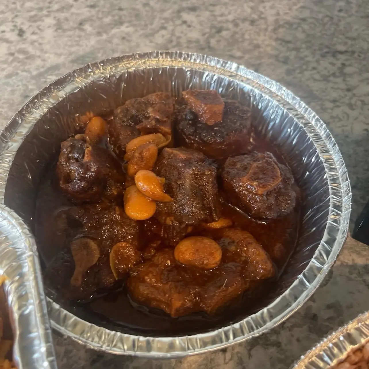 Oxtail (will be cook and freeze before shipping ) Oxtail (will be cook and freeze before shipping )