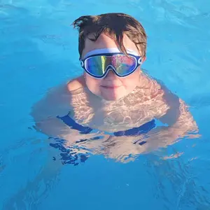 Kids Swimming Goggles, 2-Count Anti-Fog Goggles with Earplugs, Wide-View Design and Comfortable Silicone Material for Boys & Girls, Swimming and Diving Goggles, Swim Glasses