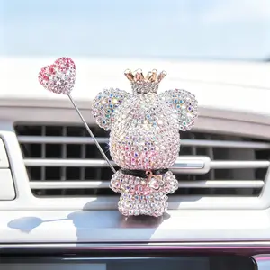 Diamond-Embedded Grizzly Bear Car Air Vent Diffuser, Luxurious Sparkling Design, Long-Lasting Fragrance, Women's Car Interior Decoration