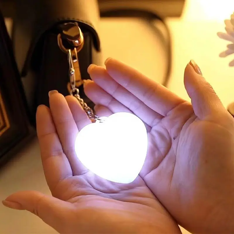 Heart-Shaped Automatic Sensor Bag Light, Essential Accessory for Bags, Purse Accessories Charm, Bag Pendant, Bag Charms, Perfect Gift for Women Girls Friends, Valentine's Day Present, Fashion Bag Charms, Bag Charms for Handbags