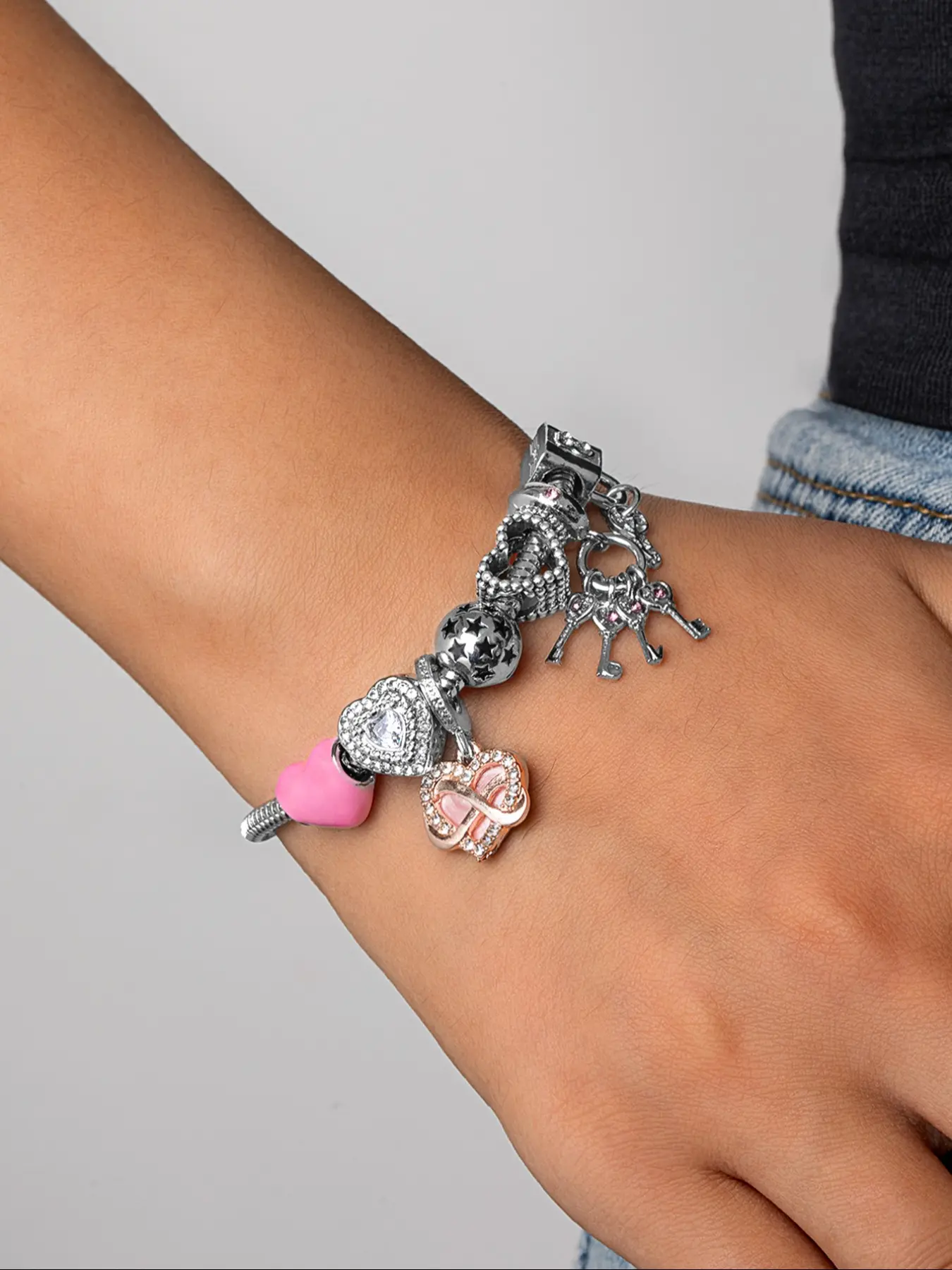 Elegant Simple Heart Pendant Bracelet Keychain, Peach Beads Women's Bracelet, Beaded Bracelets, Versatile Daily Wear, Perfect Gift for Holidays, Elegant Bangle, Exquisite Bracelet, Heart Shaped Bracelet, Alloy Chain Bracelet