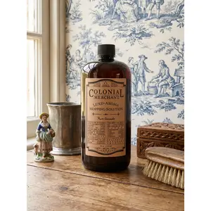 32 oz. Pure Cascade Aroma-Luxe Concentrated Mop Solution