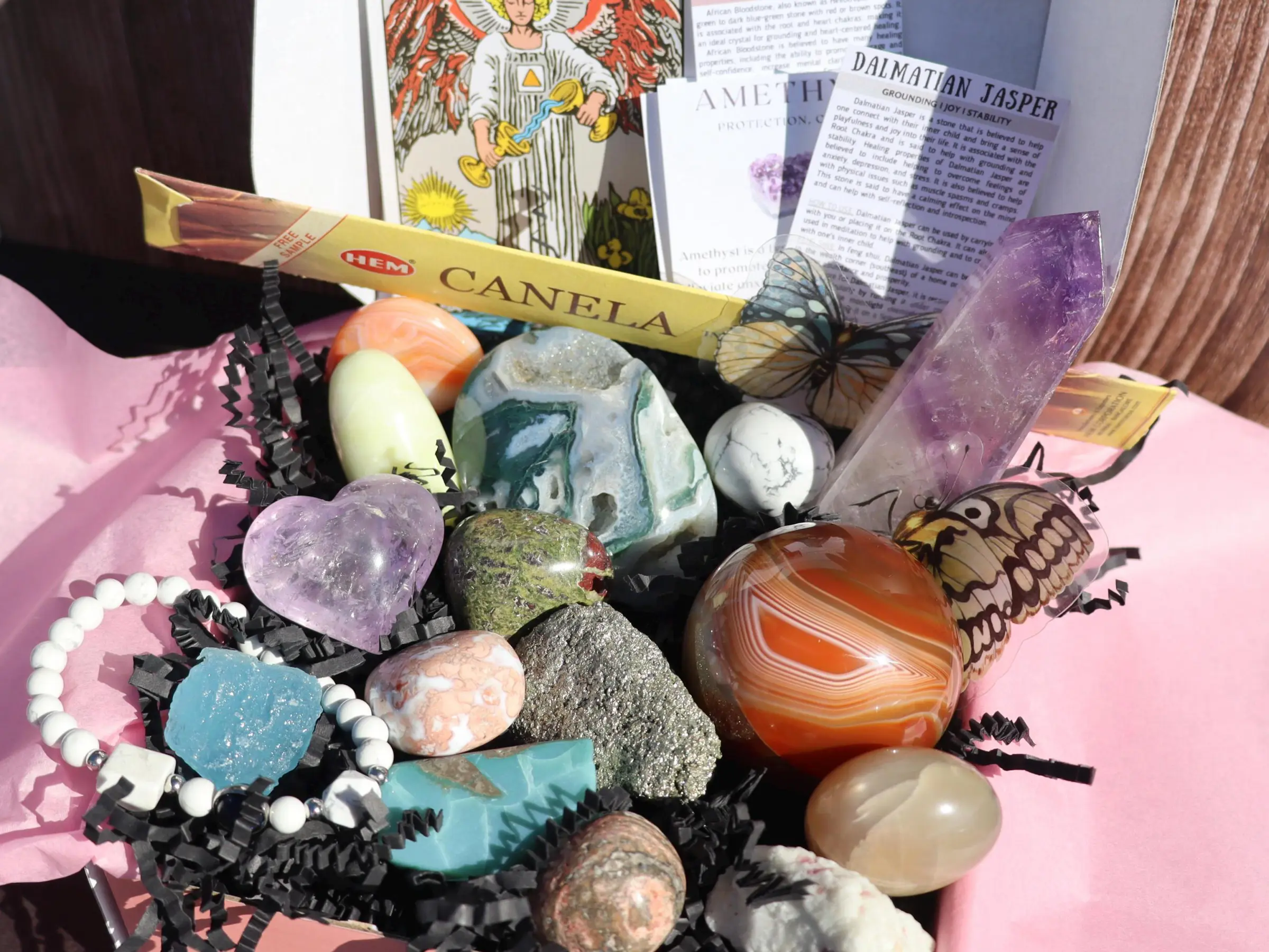 Crystal Mystery Box: Healing Crystals, Tarot Card & Stickers