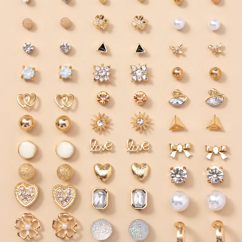 Women's 30 Pairs Letter & Heart Decor Zinc Alloy Earrings Jewelry Studs