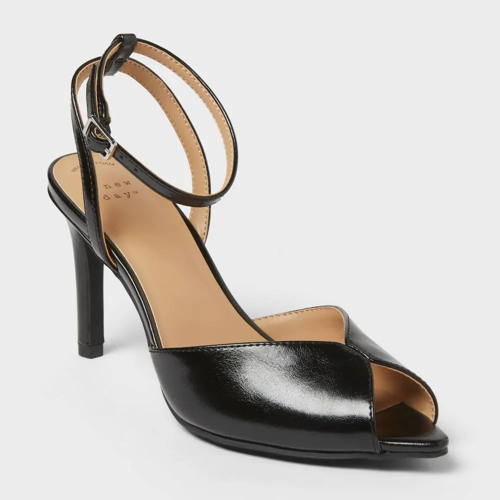 Women’s Virginia Heels with Memory Foam Insole – A Women’s Virginia Heels with Memory Foam Insole – A
