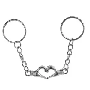 Magnetic Heart Hand Keychain Set for Couples or Best Friends – Silver Matching Keychains, Perfect Gift for Anniversary, Valentine’s Day & Christmas