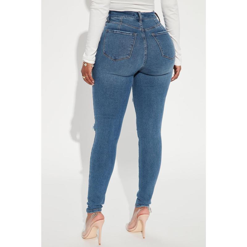 Turn' Heads Booty Lifting Skinny Jeans - Medium Wash