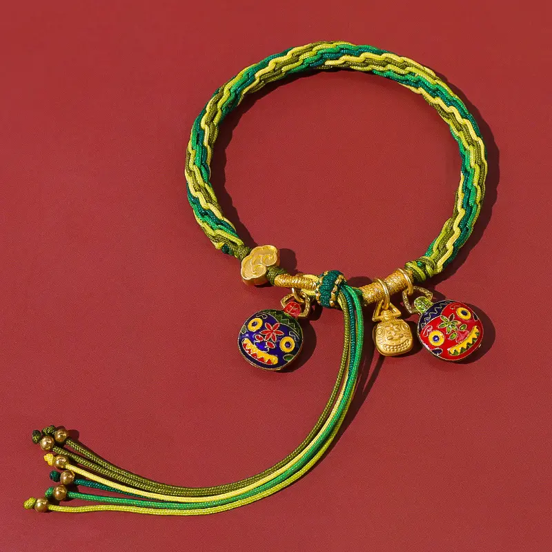 Colorful Rope Green Field   Family Photo