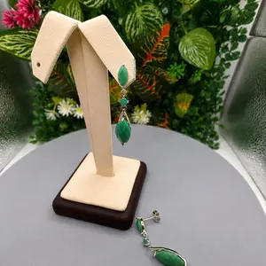 Aretes de plata 925 con esmeraldas naturales