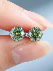 1pair 0.5 Carat Stainless Steel Six-Prong Crown Green Synthetic Moissanite Stud Earrings, Promise Jewelry, Wedding Jewelry, High-End Luxury Fine Jewelry, Perfect for Anniversary Gifts for Men and Women