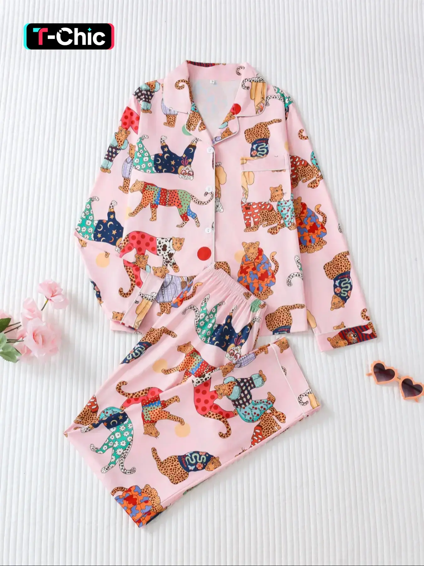 Two-piece Set Women's All Over Animal Print Shirt & Pants Pajama, Casual Comfy Long Sleeve Lapel Button Top & Trousers Pajama Set, Ladies Sleepwear & Loungewear for All Seasons Pyjamas, Pjs, Matching Lounge Sets, Lounge Pajamas, Pajama Clothes