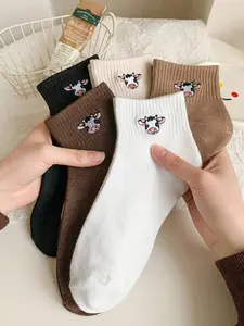 "5 Pairs Artist-Inspired Girlcore Cartoon Cow Pattern Ankle Socks for Women and Girls, Cute and Colourful Random Match Casual Socks for Daily Wear, School, and Leisure