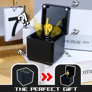 Prank Gift Box Set, 3D Printed Bouncing Middle Finger Surprise Box, Fun Gag Gift Idea, Laughter, Perfect for Jokes & Pranks, Humorous Party Favors, Boyfriend Stocking Stuffers