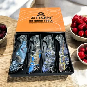 Cool four-piece folding knife set for men. Sharp and durable design suitable for camping, fishing and outdoor activities. Compact and portable daily carrying tool. It is a gift for your boyfriend, friend or father (mixed color version)