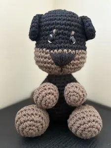 Amigurumi rottweiler