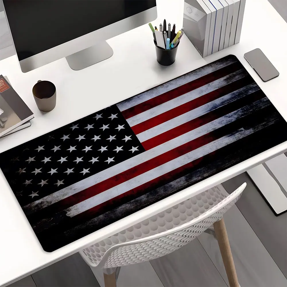 Vintage American Flag Large Gaming Mouse Pad,Aesthetic Desktop Drotection Pad,Washable Rubber Pad Non-Slip Lock Edge Multi-Size Mouse Pad Suitable For Home Office, Desk Accessories, Good Gift for Family and Friends, Desktop Accessory