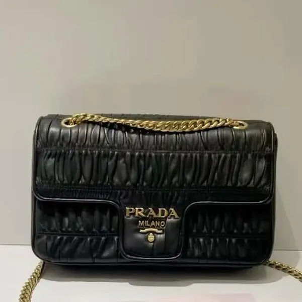 Pre-owned PRADA Leather Crossbody Bags Black Quilted Lambskin Diagram 21684812