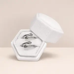 Adjustable Hug Ring for Daughter & Granddaughter – Love & Protection Promise Ring, Meaningful Gift (No Ring Box)