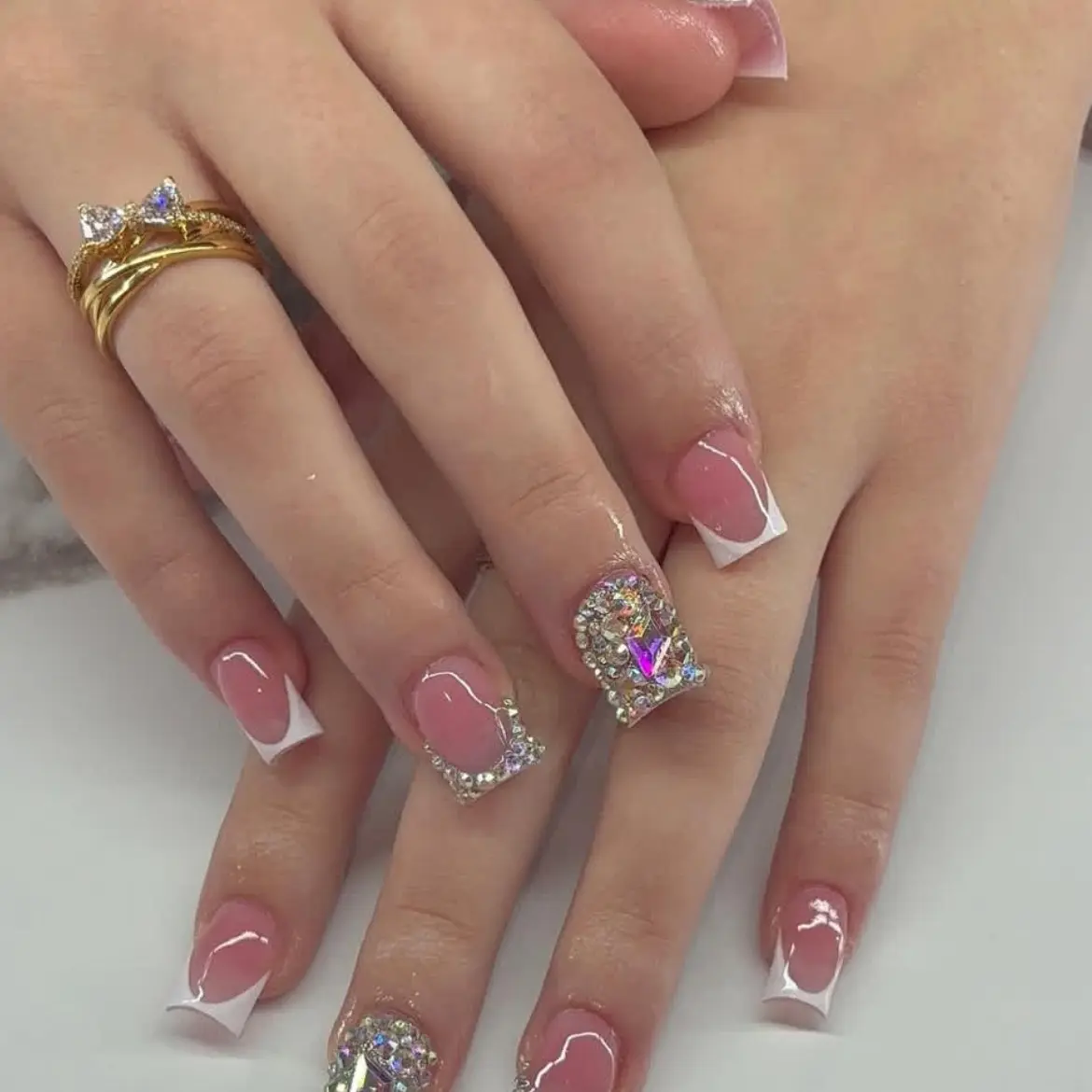 10 Pieces Short Square Full Cover Handmade False Nails, Elegant Nude Pink French Manicure With Sparkly Full Rhinestone Ornaments, Reusable Fashion Acrylic Press On Nails For Ladies Daily Life, Dating And Events
