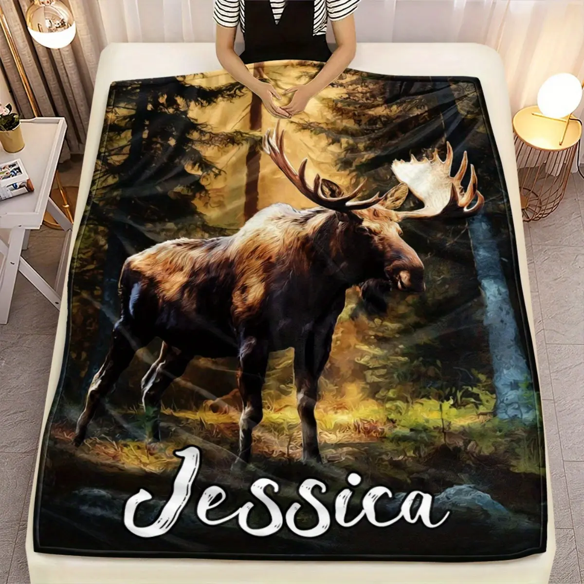 1Pc Personalized Moose In Forest Luxury Bedspread - Moose & Moose Antlers Print - Soft Lightweight All-Season Bedding For Sofa, Bed, Cabin, Camping - Cozy Cabin Decor - Custom Name/Text - Ideal Housewarming Gift - Scandinavian/Nordic Style - Easy-Clean Ho