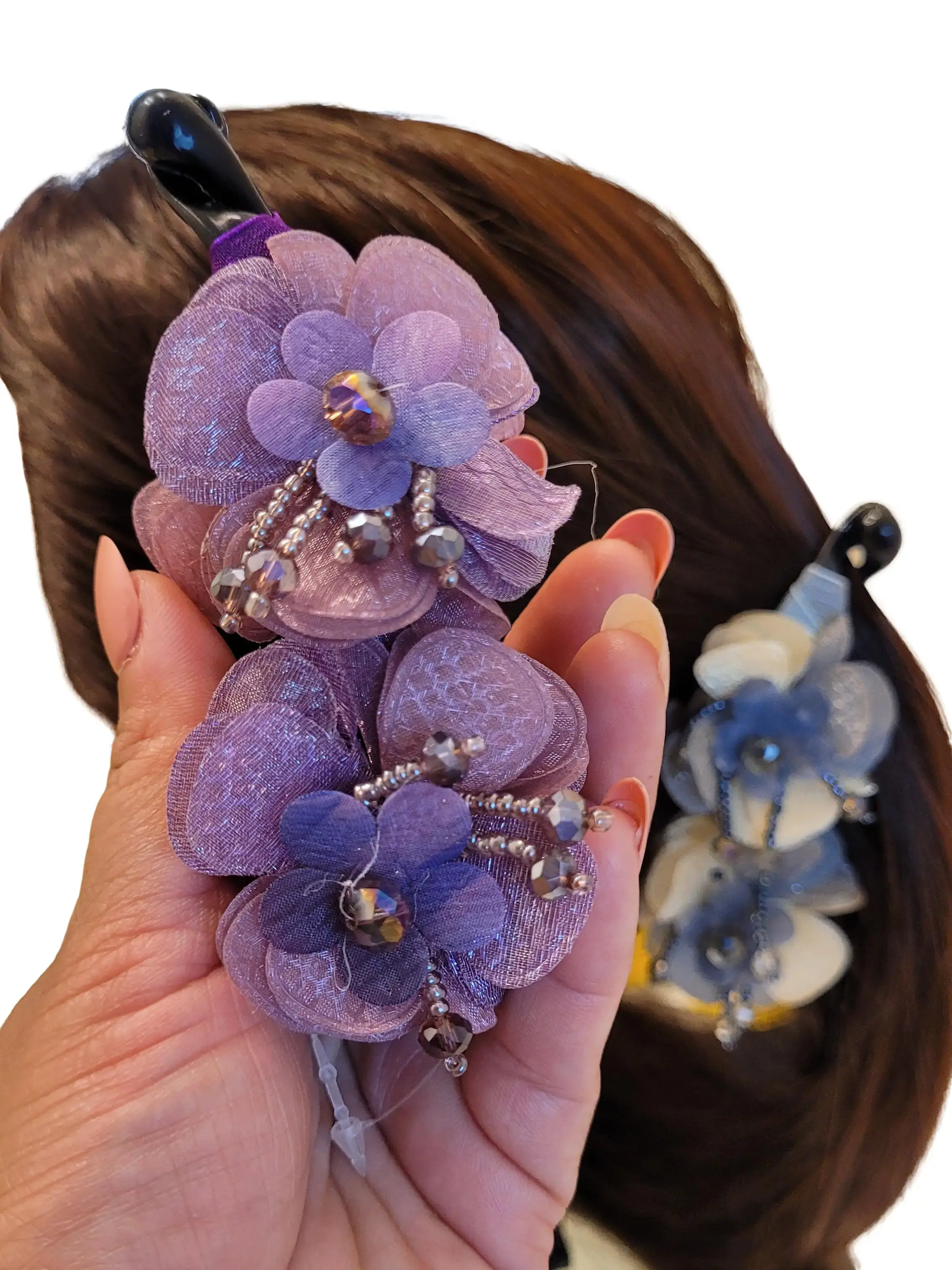 Handmade Floral Icy Bloom Elegance Claw Clip Classy Cute Fashionable Hair Claw with Flowers and Beads Unisex Accessory