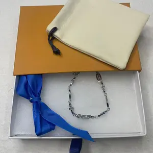 2026 New Designer High-End Luxury Women’s Bracelet, Casual Fashion Jewelry, Materials: Steel/Titanium (includes elegant gift packaging box)