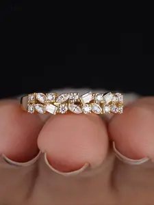 1Pc Double Layered Half Circle Square Zircon Ring, Elegant Glittering Ring, for Women All-Match Engagement Wedding Ring Jewelry for Party Daily Clothing Decor Accessories as Anniversary Birthday Valentine's Day Gift for Girlfriend