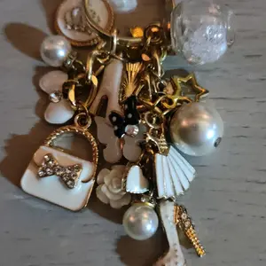 Chunky White Keychain