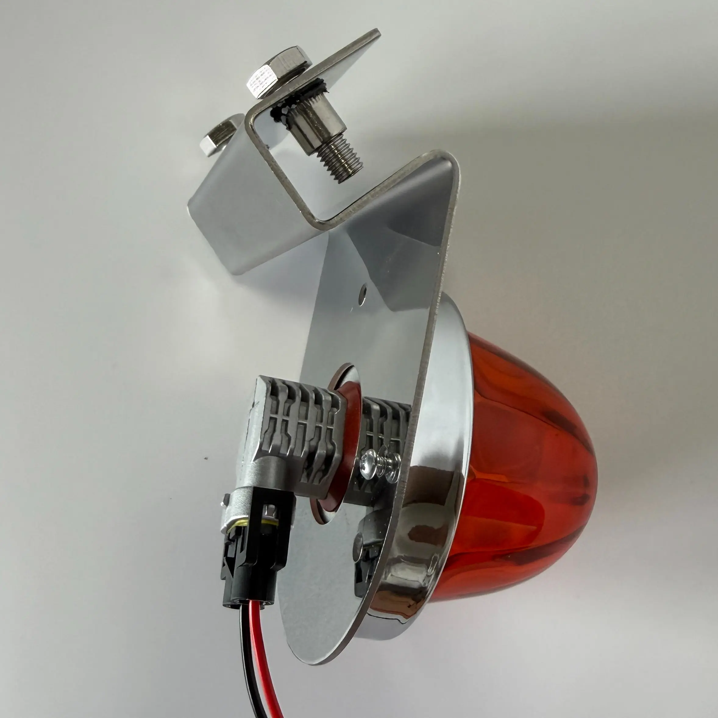 2pcs watermelon light mounting base and bracket set; features a 45-degree angled, clamp-on design that requires no drilling. Made of stainless steel, this universal-fit set is suitable for semi-trucks, various other trucks, and pickup trucks.