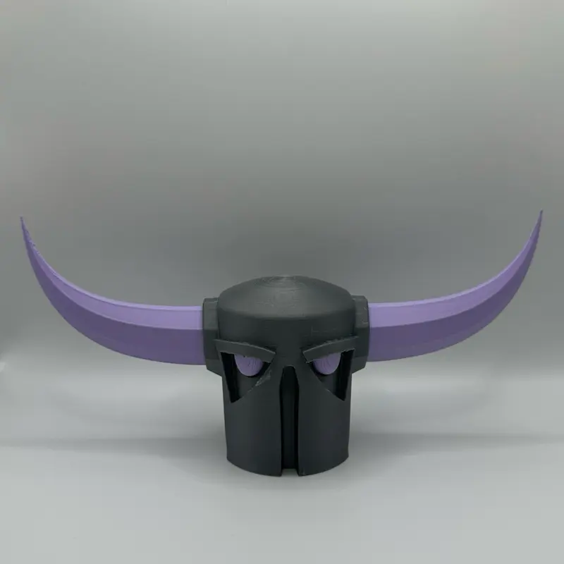 Clash Pekca Head Desk Figure