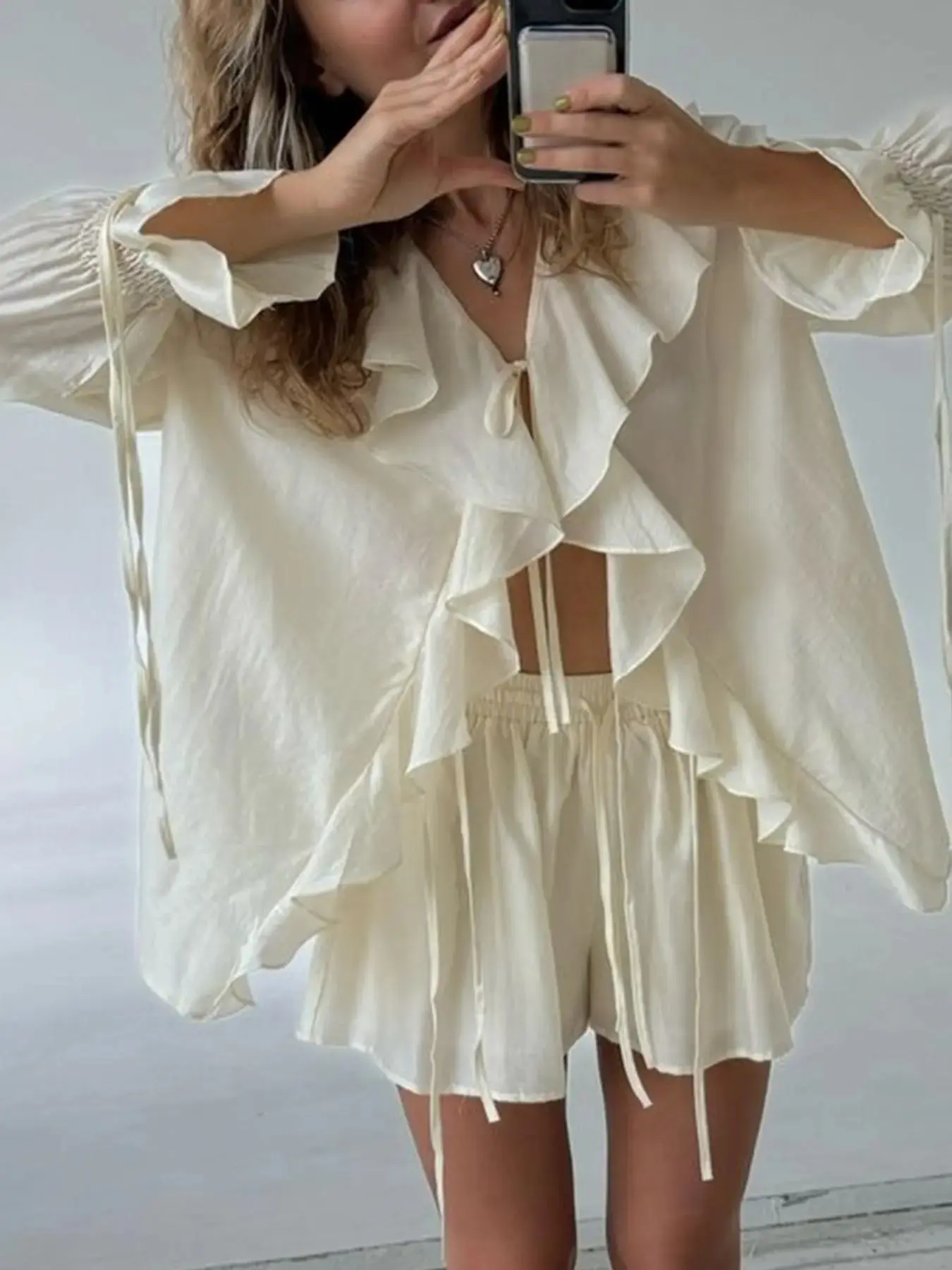 Women's Solid Ruffle Trim Blouse & Shorts Two-Piece Set, Casual Long Sleeve Top & Shorts for Daily Wear, Ladies Two-piece Outfits for Summer