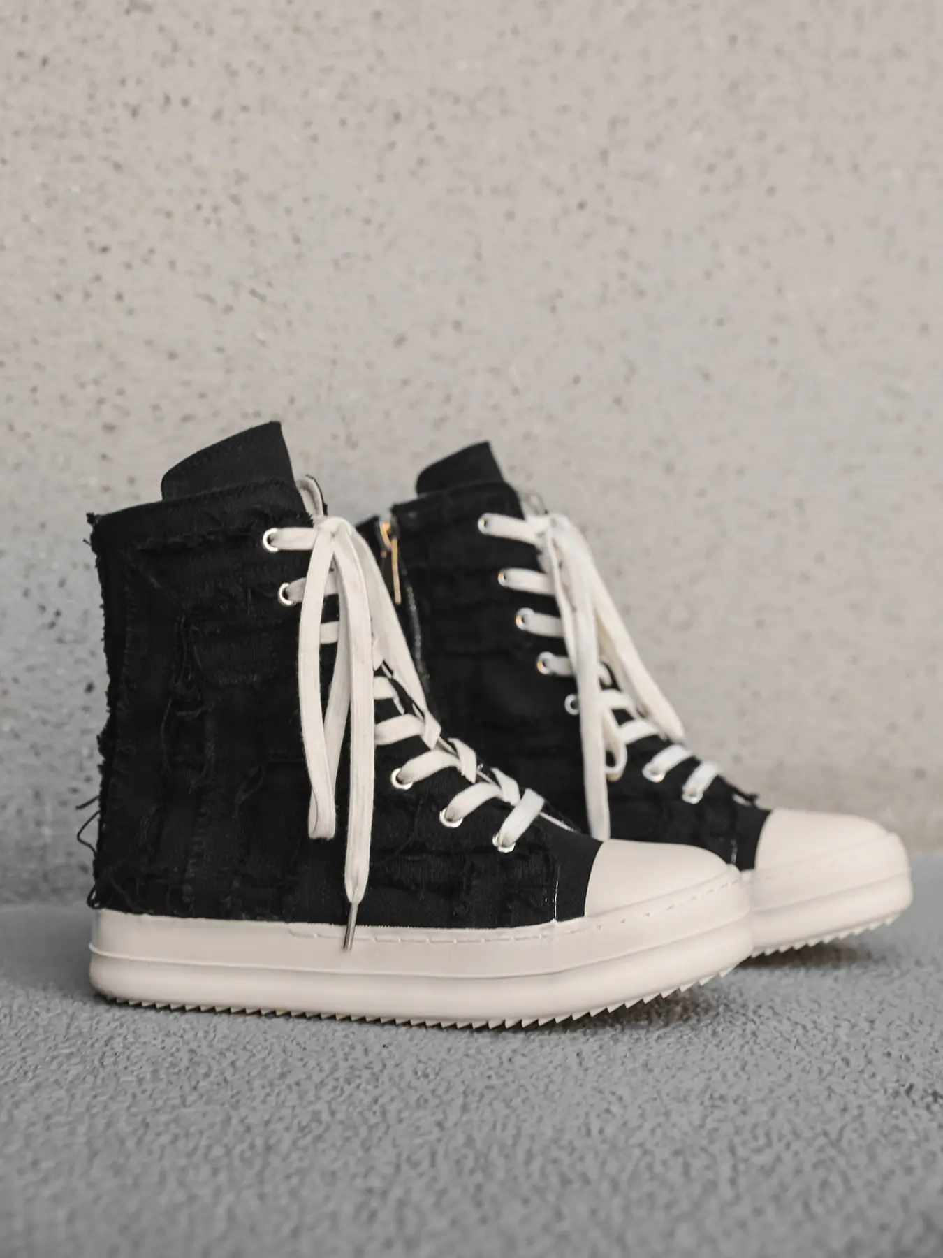 Men's Black - White Distressed High - top Canvas Athletic Sneaker Shoes, Street Retro Style, Distressed Canvas - spliced Material, Distressed & Eye - catching, Comfortable on Feet, Ideal for Daily Outfits & Street Outings