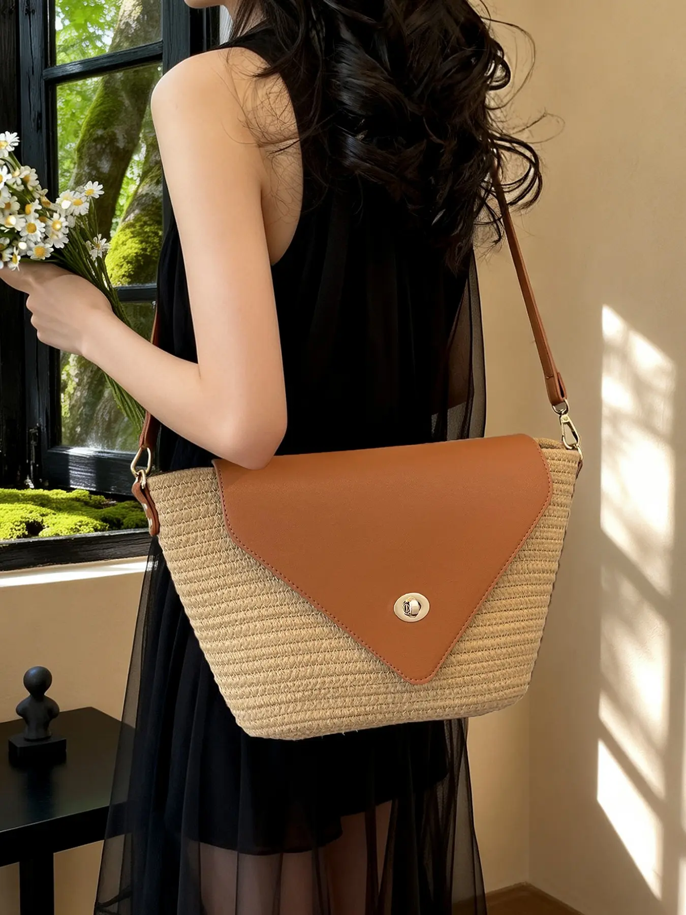 New Woven Bag Women's Triangle Straw Beach Bag, Shoulder Crossbody Bag, Vintage Patchwork, Summer High Fashion, Elegant Commute Bag, Fashionable Crossbody Bag, Commuter Crossbody Bag