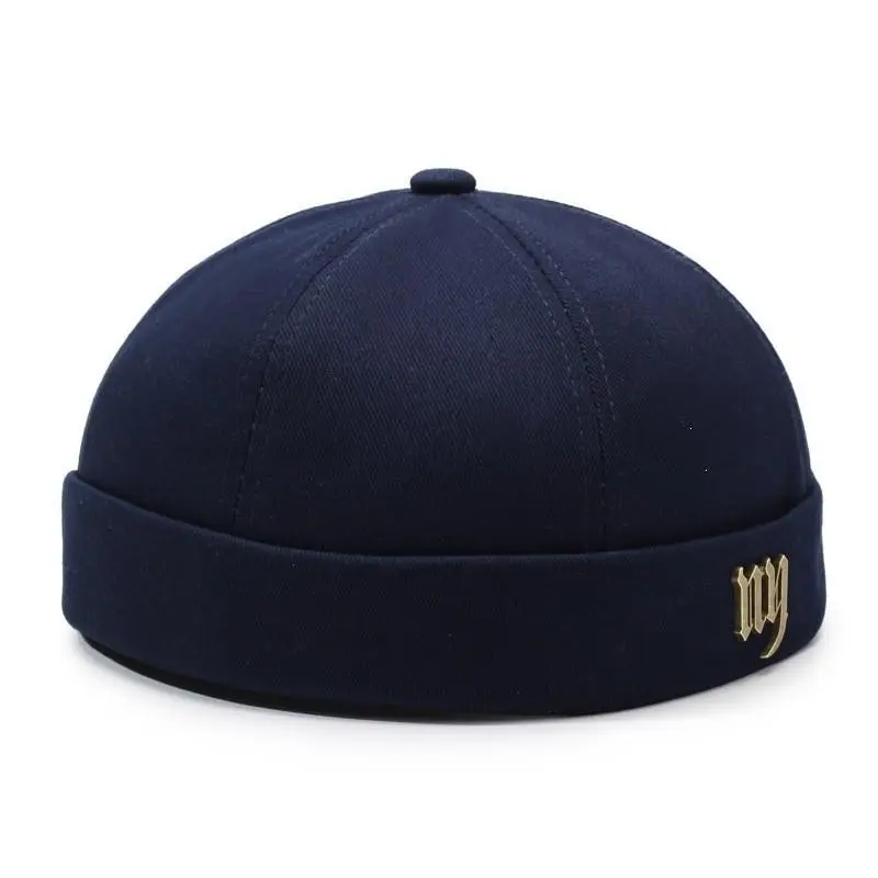 Vintage Gothic Ny Metal Letter Docker Hat, Skull Cap Street Style Casual, Neutral Hip Hop Skull Hat, Borderless Docker Hat with Gold Emblem