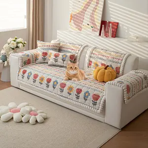 Floral Quilted Sofa Cover 1PC, Sofa Slipcover, Pet-Friendly Machine Washable Couch Cover,Soft Non-Slip Couch Protector Pad, Anti-Scratch Decorative Farmhouse Sofa Cover for Living Room, Fits Armchair, Loveseat, Sectional & 2/3/4-Seater Sofas