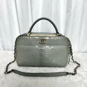 Pre-owned CHANEL Grey Python Leather Handbag, Code: 20772603wwl