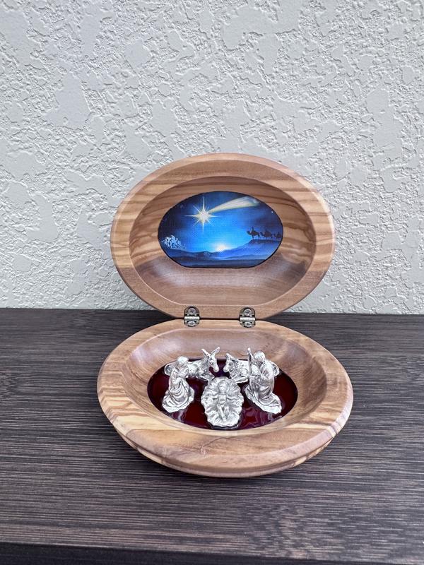 Olive Wood Nativity Scene, Size 5x2.5 Inches