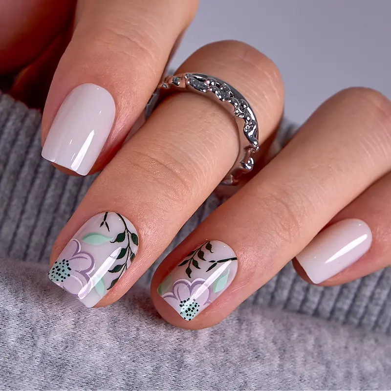 Gardenia Muted Floral Press On Nails | CurvLife Nail | 24pcs Short Round Fake Nails | Glossy Finish with Delicate Leaf & Petal Details | Easy to Apply, Comfortable & Long-Lasting | Perfect for Daily, Office Meetings, Garden Receptions & Elegant Events