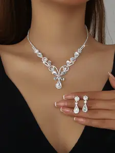 Luxurious Bridal Jewelry Set, Elegant Artificial Crystal Butterfly Necklace and Earrings, High-End Wedding Accessories, Beautiful Bride
